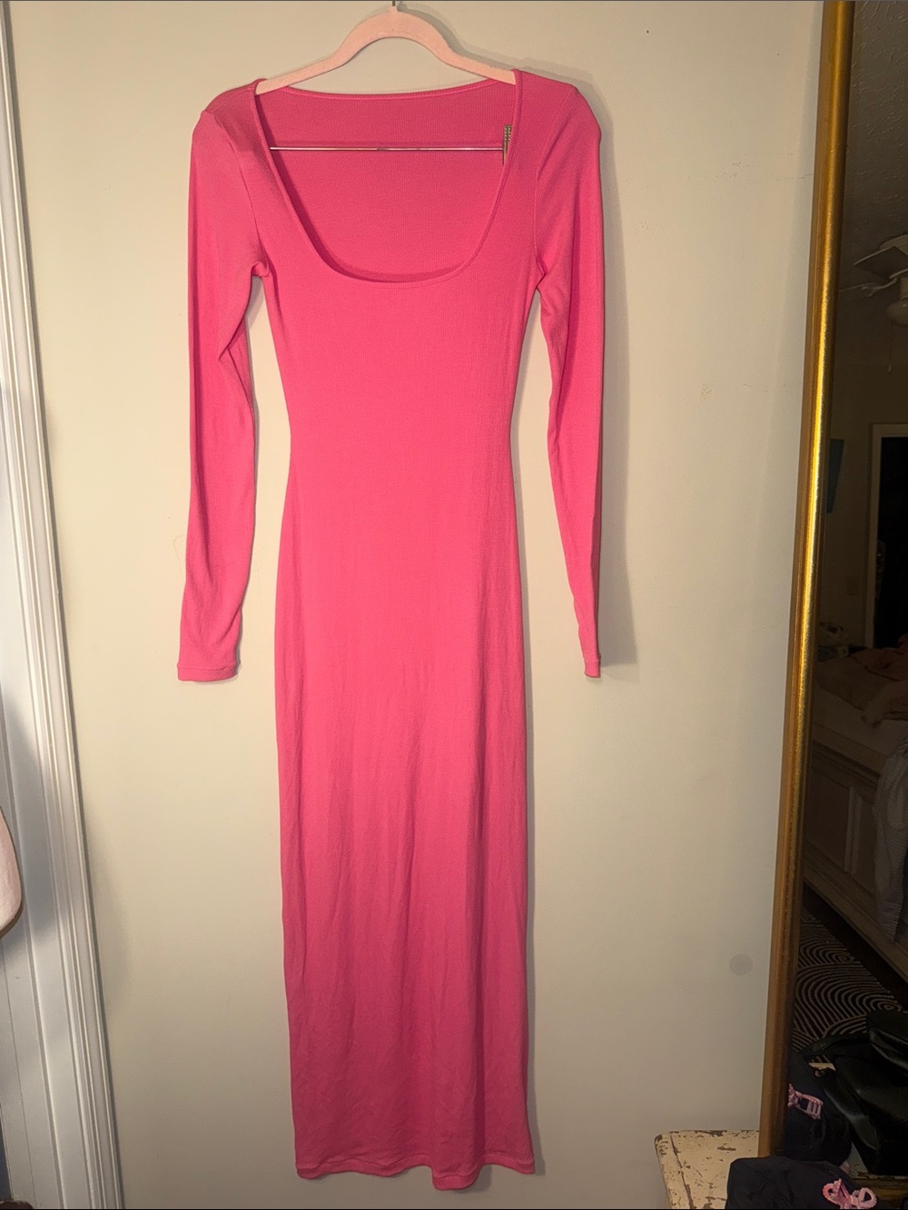 Pumiey Long Sleeve Maxi Dress — Bright Pink Scoop Neck